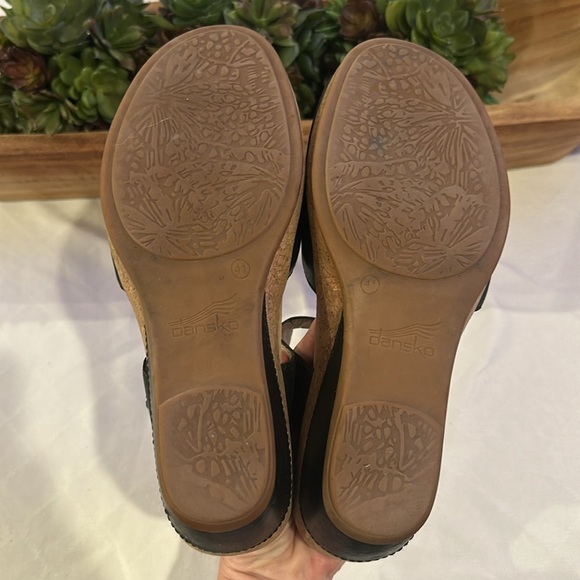 Dansko Charlotte Leather Black Cork Wedge Sandals size EU 41 EUC - Picture 8 of 9
